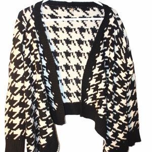 36 POINT 5 HOUNDSTOOTH OPEN CARDIGAN SWEATER WRAP